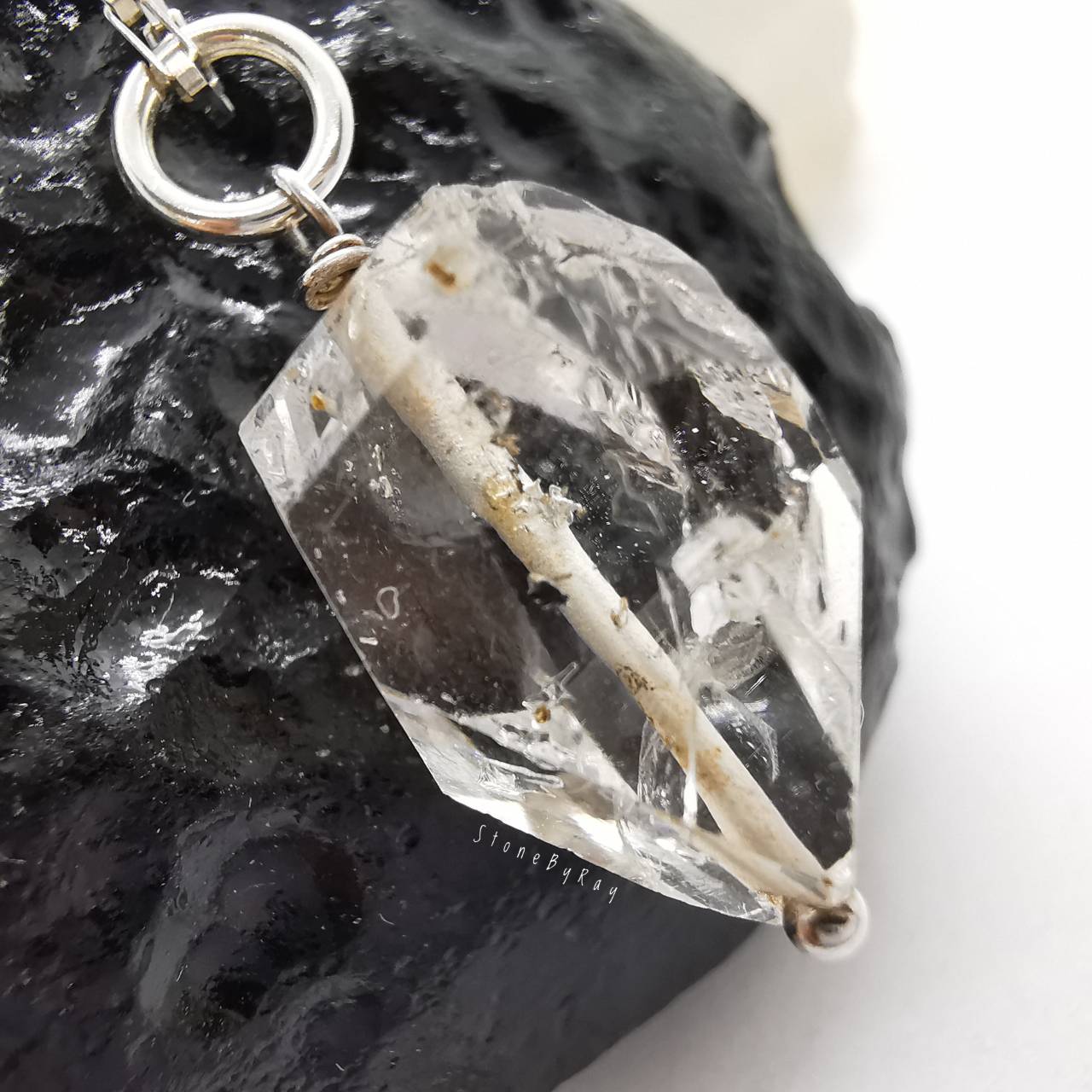 สร้อยคอเงินจี้หินเฮอร์คิเมอร์ไดม่อน Golden Enhydro Herkimer Diamond
