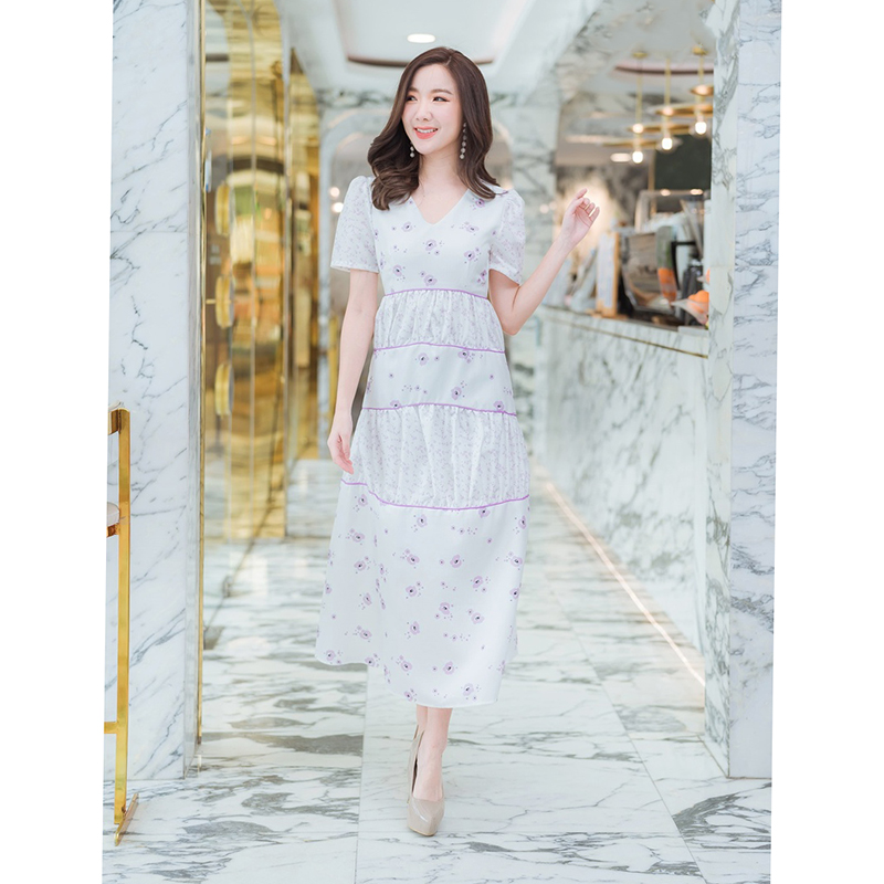 kudapy เดรสยาวสีแดง/สีม่วง กระโปรงพลิ้วลายดอกลายดอกแขนสั้นคอวีสวยดูดี