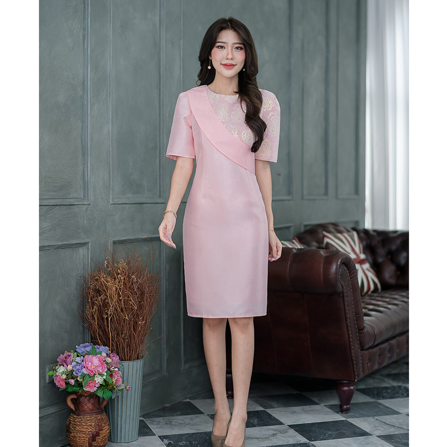 kudapy เดรสผ้าไหมญี่ปุ่นสีชมพูโอรส,สีเทา เดรสคอกลม แขนสั้น แต่งสายพาดบ่าแบบนางงาม ทรงตรง ตีเกร็ดหน้าหลังแขนสั้นทรงใส่ง่าย