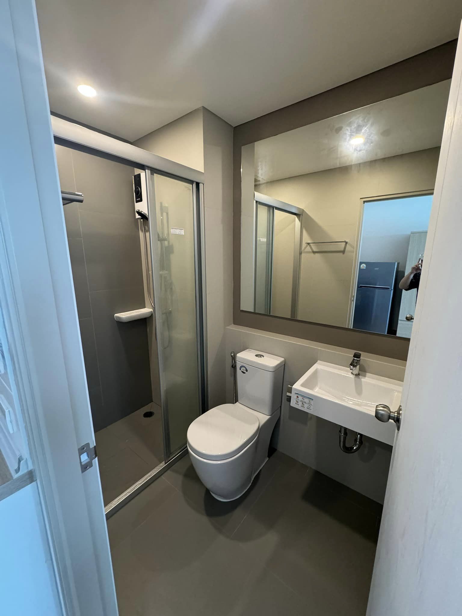 สนใจชมห้องติดต่อได้เลย Line ID: Smile-easy ปล่อยเช่าคอนโด ลุมพินี เพลส เตาปูน อินเตอร์เชนจ์ (Lumpini Place Taopoon Interchange) - Studio 1ห้องน้ำ - ใกล้ MRT เตาปูน - ขนาดห้อง 24 ตรม. ชั้น 24