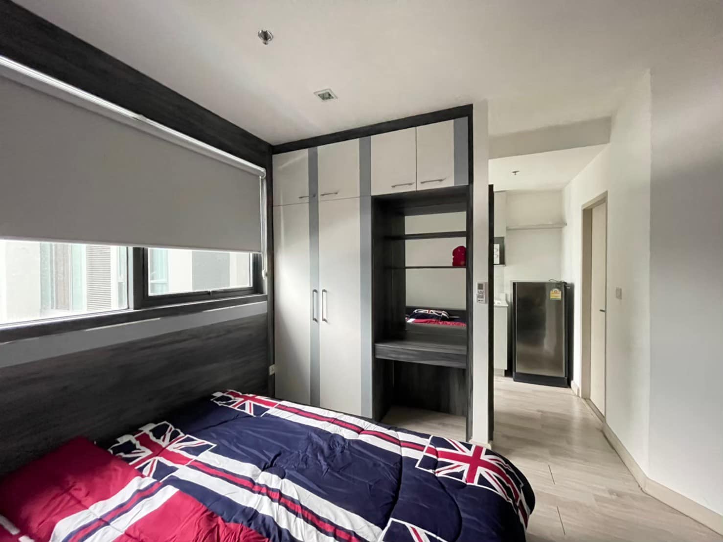 ให้เช่า IDEO Mobi Sathorn (ไอดีโอ โมบิ สาทร) มีเครื่องซักผ้าเฟอร์ครบพร้อมอยู่