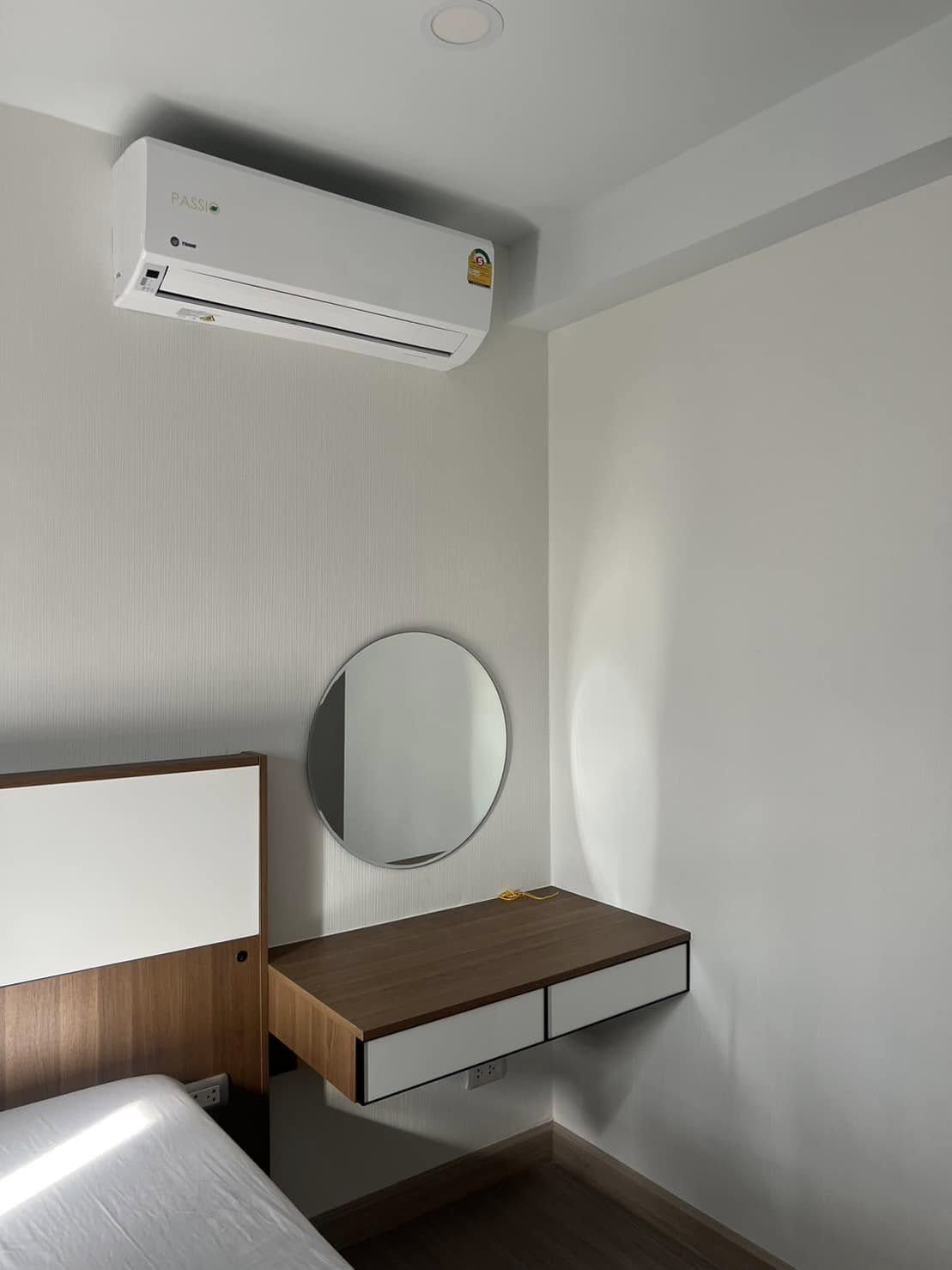 ปล่อยเช่า Supalai City Resort Charan 91 (ศุภาลัย ซิตี้ รีสอร์ท จรัญ 91) - โซนพื้นที่ MRT บางอ้อ 1ห้องนอน 1ห้องน้ำ 1ครัว - ขนาดห้อง 35 ตรม. ชั้น 8 ตึก 4 - ให้เช่า 11,000 ต่อเดือน