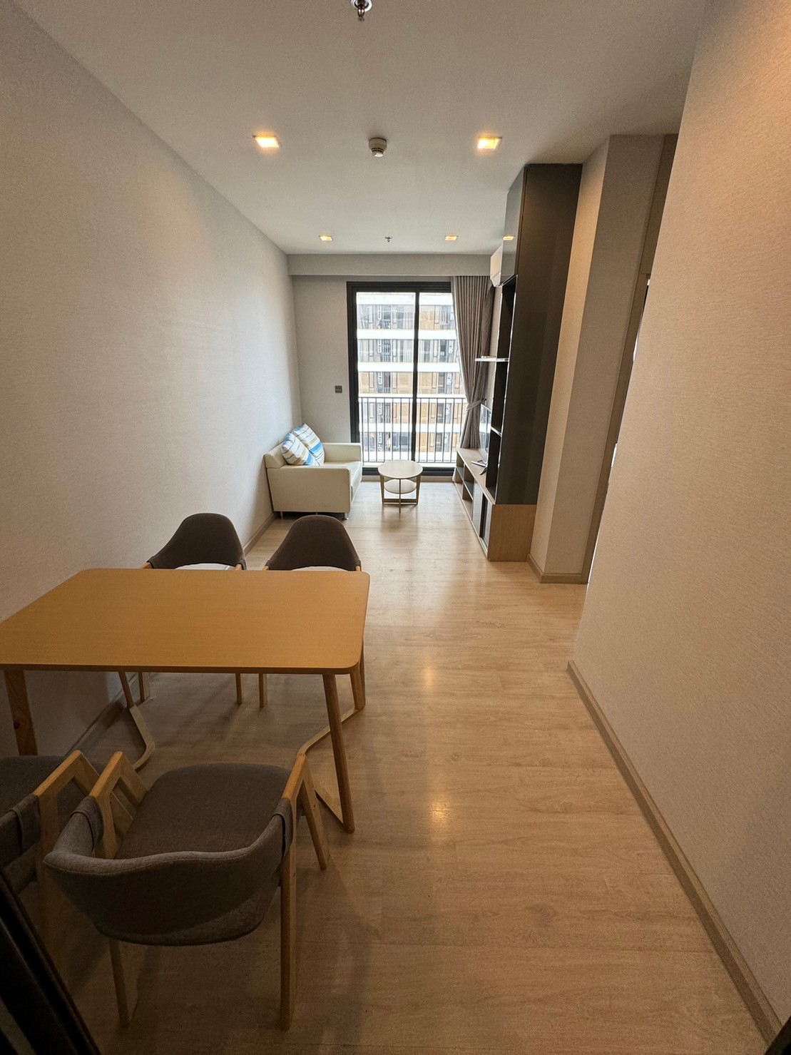 ให้เช่าคอนโด M Thonglor 10 (เอ็ม ทองหล่อ 10) - ตกแต่งเฟอร์ครบ 2ห้องนอนเลี้ยงสัตว์ได้เอกมัย12ทองหล่อ10 - การเดินทาง: BTS เอกมัย, ทองหล่อ