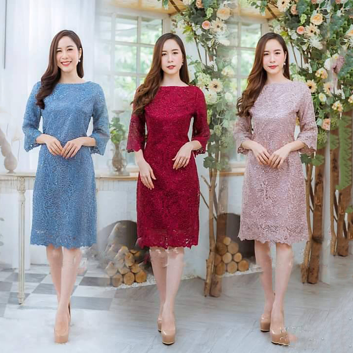 kudapy ชุดเดรสคอป้าน แขนยาวสามส่วนสีแดง/ชมพู/ฟ้าคราม เดรสปักเลื่อมกากเพชร ทรงเอเข้ารุป งานซับใน ซิบหลัง