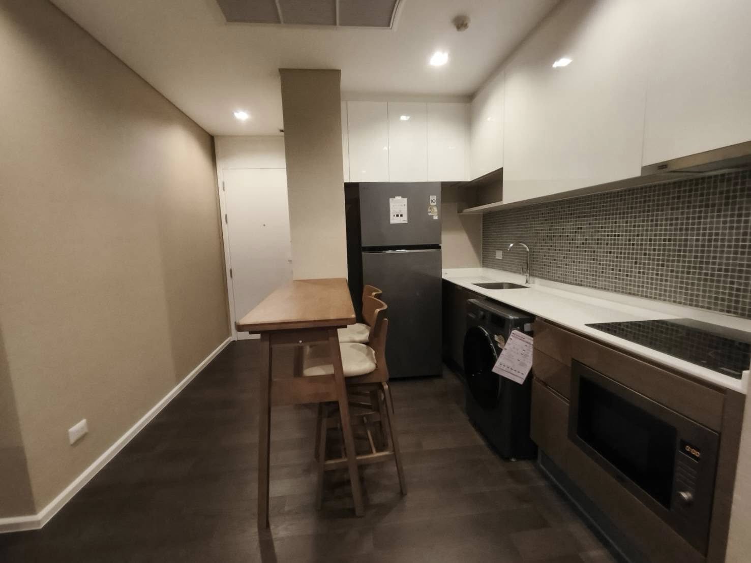 ให้เช่า ชื่อโครงการ The Saint Residences (เดอะ เซนต์ เรสซิเดนซ์) 2นอน 2น้ำ ขนาด 57 ตรม ชั้น 39 ราคา 28,000