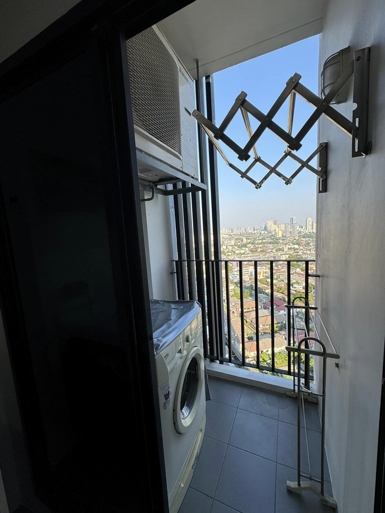 ปล่อยเช่าคอนโด เดอะ ทรี อินเตอร์เชนจ์ (The Tree Interchange) - Studio 1ห้องครัว 1ห้องน้ำ - ใกล้ MRTเตาปูน/เกทเวย์ แอท บางซื่อ