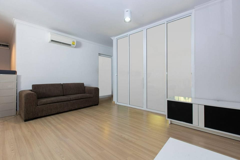ให้เช่าห้องแบบ 1ห้องนอน 1ห้องน้ำ โซนพื้นที่ MRT สุทธสาร คอนโด Chateau in Town Ratchada 20 (ชาโตว์ อินทาวน์ รัชดา20) Low Rise ขนาดห้อง 54 ตรม. ชั้น 5