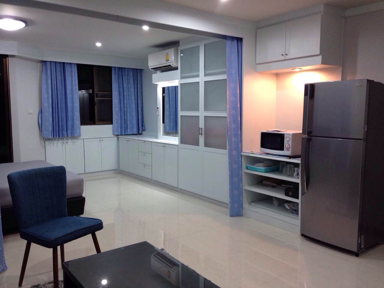ให้เช่า Supalai Place (ศุภาลัย เพลส สุขุมวิท 39) เครื่องใช้ไฟฟ้าครบหิ้วเสื้อผ้ามาเข้าอยู่ได้เลย
