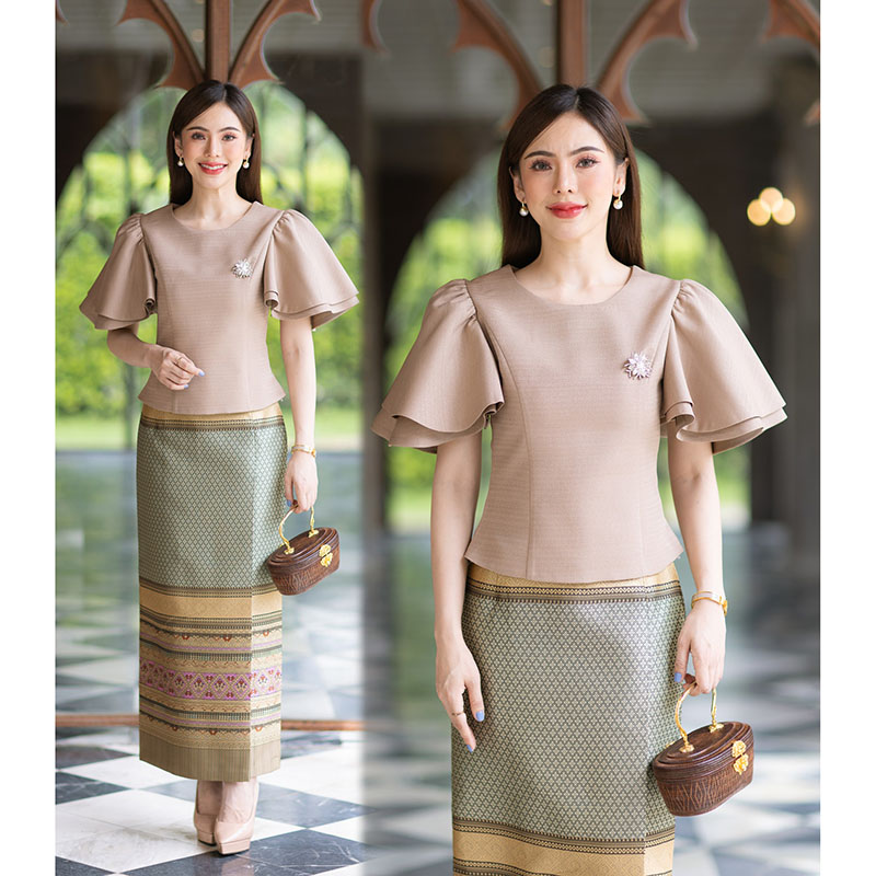 kudapy เสื้องานผ้าไหมฝรั่งเศสสีพื้น อัดกาวให้ทั้งตัว ทรงสวยตามแบบ การตัดเย็บเนียบ ทรงสวย ใส่สวยทุกรูปร่าง (เฉพาะเสื้อ)
