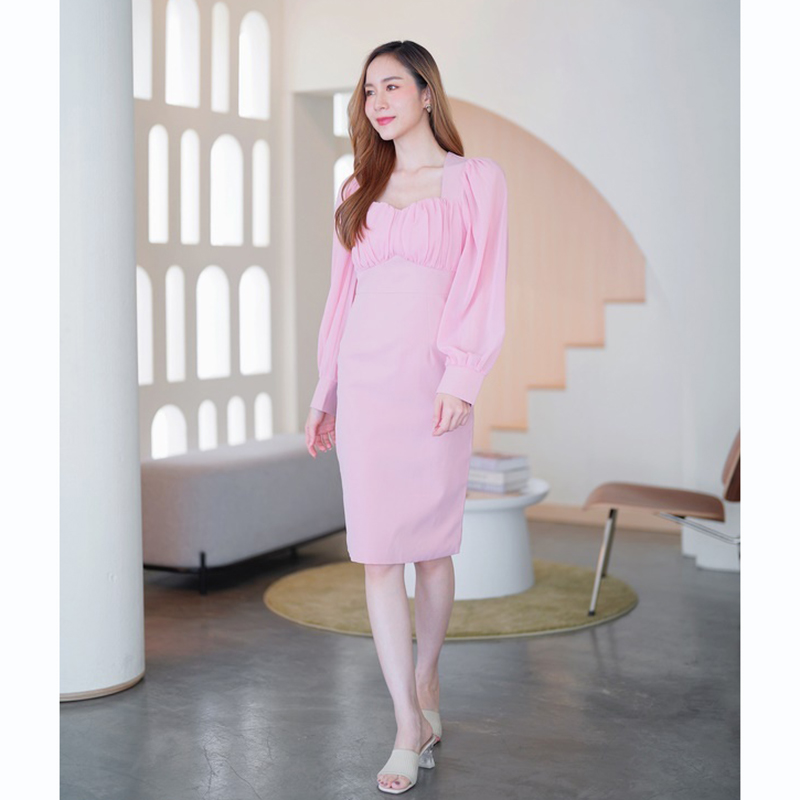 kudapy เดรสสั้นสีชมพู/สีดำ คอหัวใจแขนยาว ใส่สบายสวยดูดีออกงานสวยสุดๆ