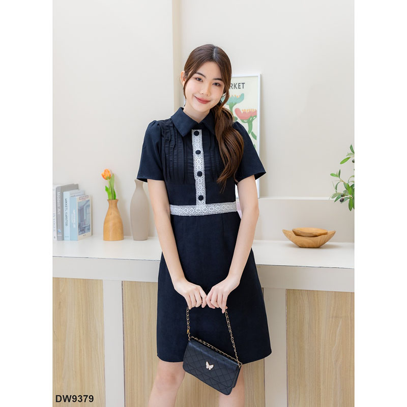 kudapy เดรสสีชมพู/สีแดง/สีดำ พื้นคอปกแต่งกระดุม 4 ชิ้น ใส่สบายสวยดูดีน่ารักมากๆ