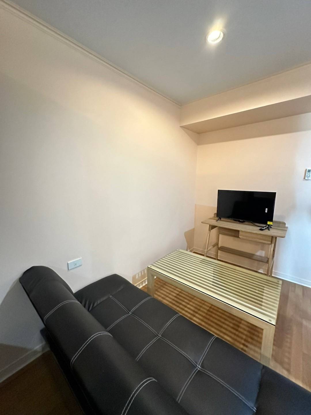 ให้เช่าห้องแบบ Studio 1ห้องน้ำ 1ครัวแยก โซนพื้นที่ MRT บางยี่ขั่น (ใกล้สี่แยกบรมราชชนนี) คอนโด Lumpini Place Pinklao 1 (ลุมพินี เพลส ปิ่นเกล้า 1) High Rise ขนาดห้อง 30 ตรม. ชั้น 9