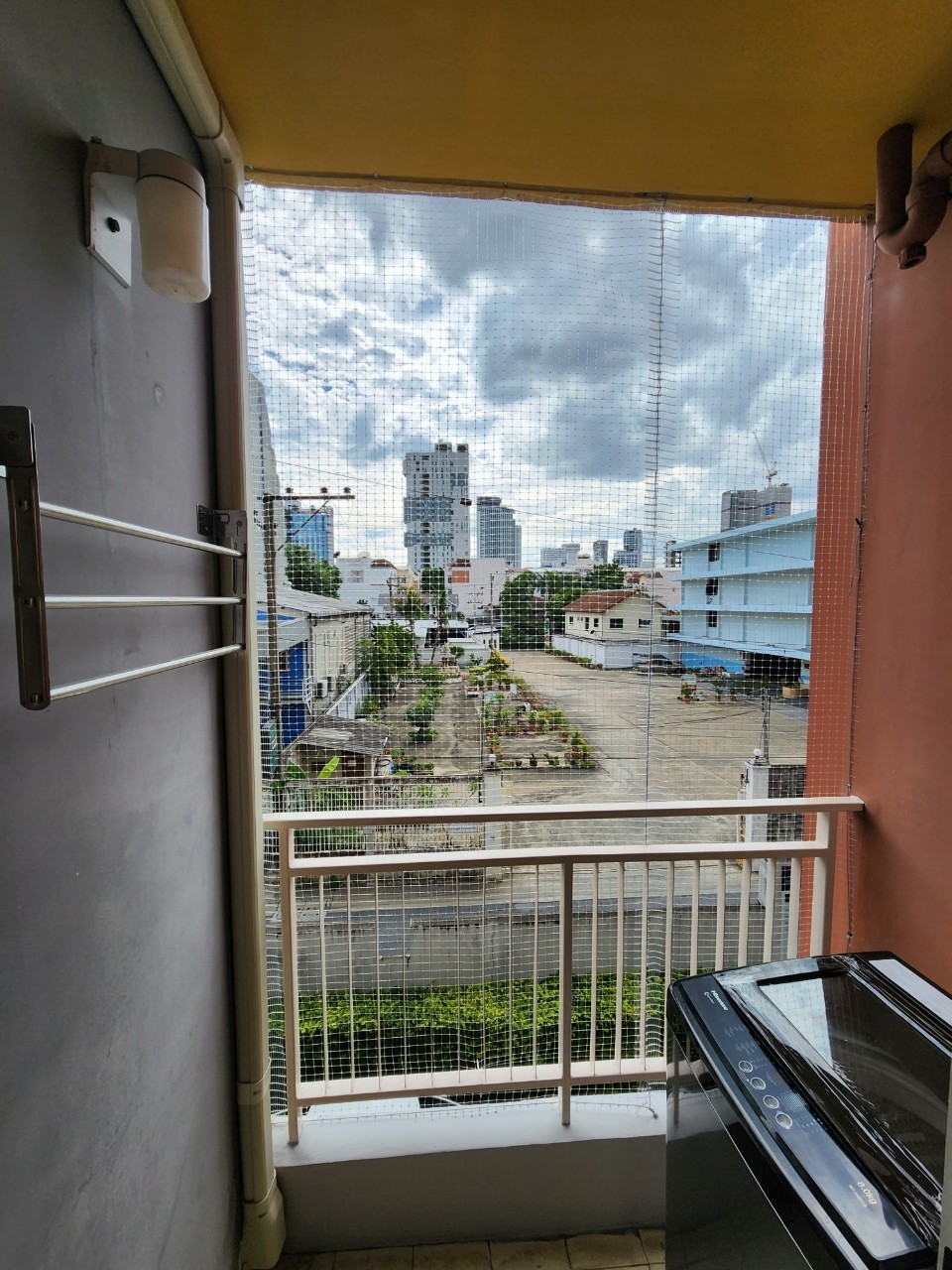 ปล่อยเช่าคอนโด My Condo Ladprao 27 (มาย คอนโด ลาดพร้าว 27) - Studio 1ห้องน้ำ - ใกล้ MRT ลาดพร้าว - ขนาดห้อง 26 ตรม. ชั้น 3