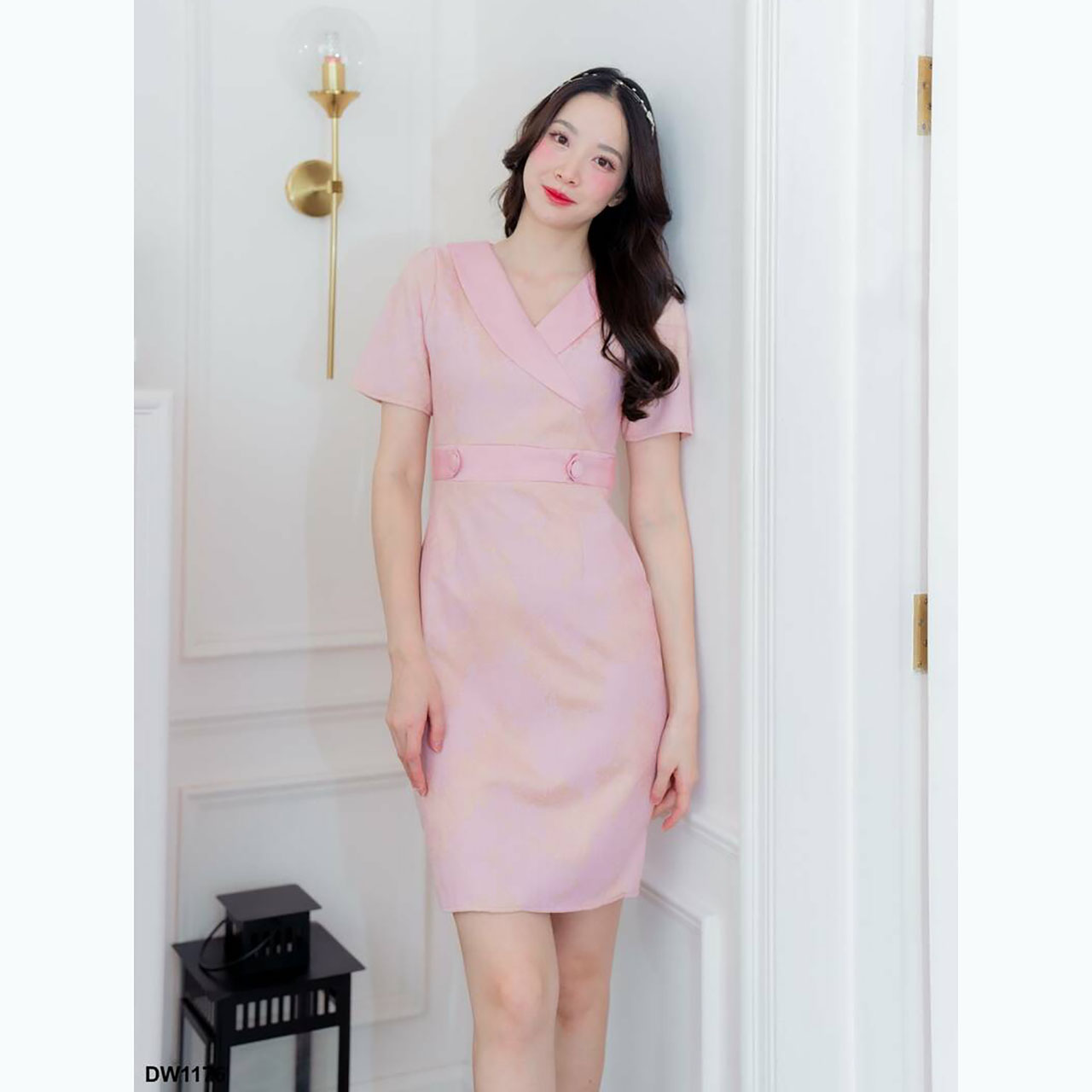 kudapy เดรสสั้นสีชมพู/สีกรม/สีฟ้า สูทแต่งกระดุมเอว ผ้าลูกไม้ ใส่ออกงานสวยดูดี