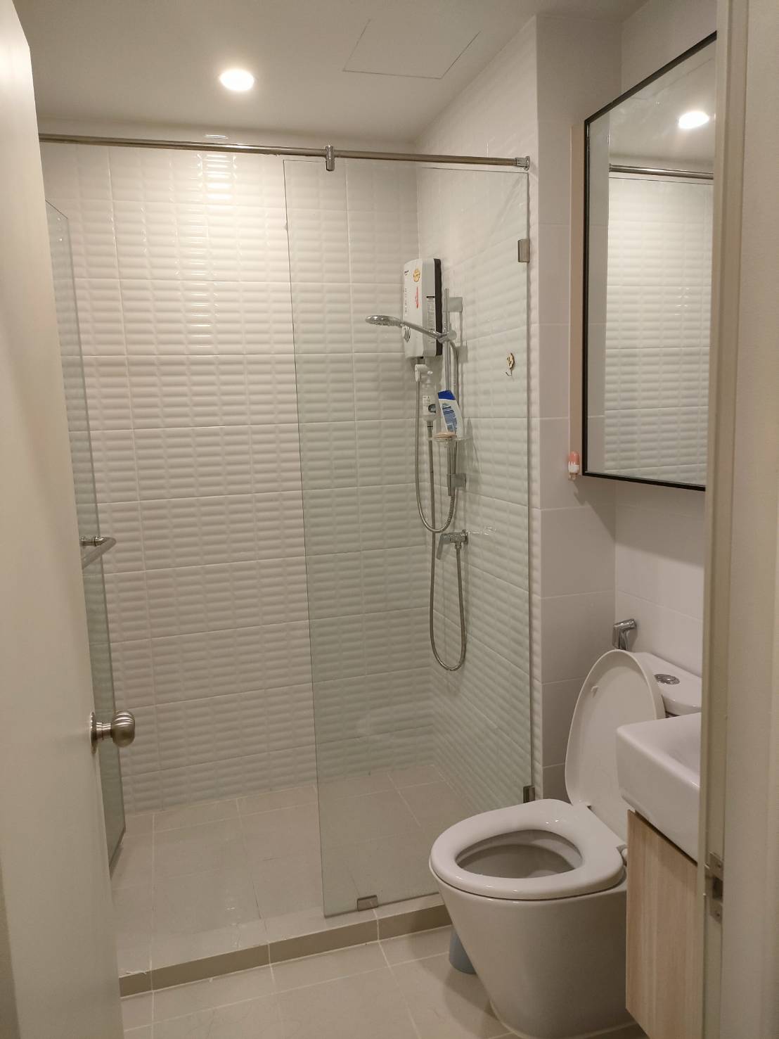 ปล่อยเช่าคอนโด Chewathai Kaset - Nawamin (ชีวาทัย เกษตร - นวมินทร์) - 1ห้องนอน 1ห้องน้ำ 1ห้องนั่งเล่น 1ห้องครัว - ใกล้ BTSเกษตรและเสนา/ม.เกษตร - ขนาดห้อง 28.67 ตรม. ชั้น 14 ตึก A