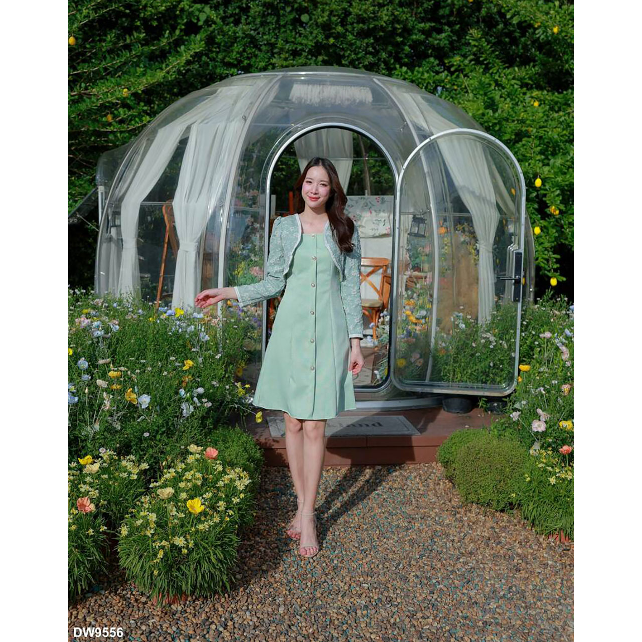 kudapy เดรสเสื้อแขนยาวลายปักทรงกั๊ก