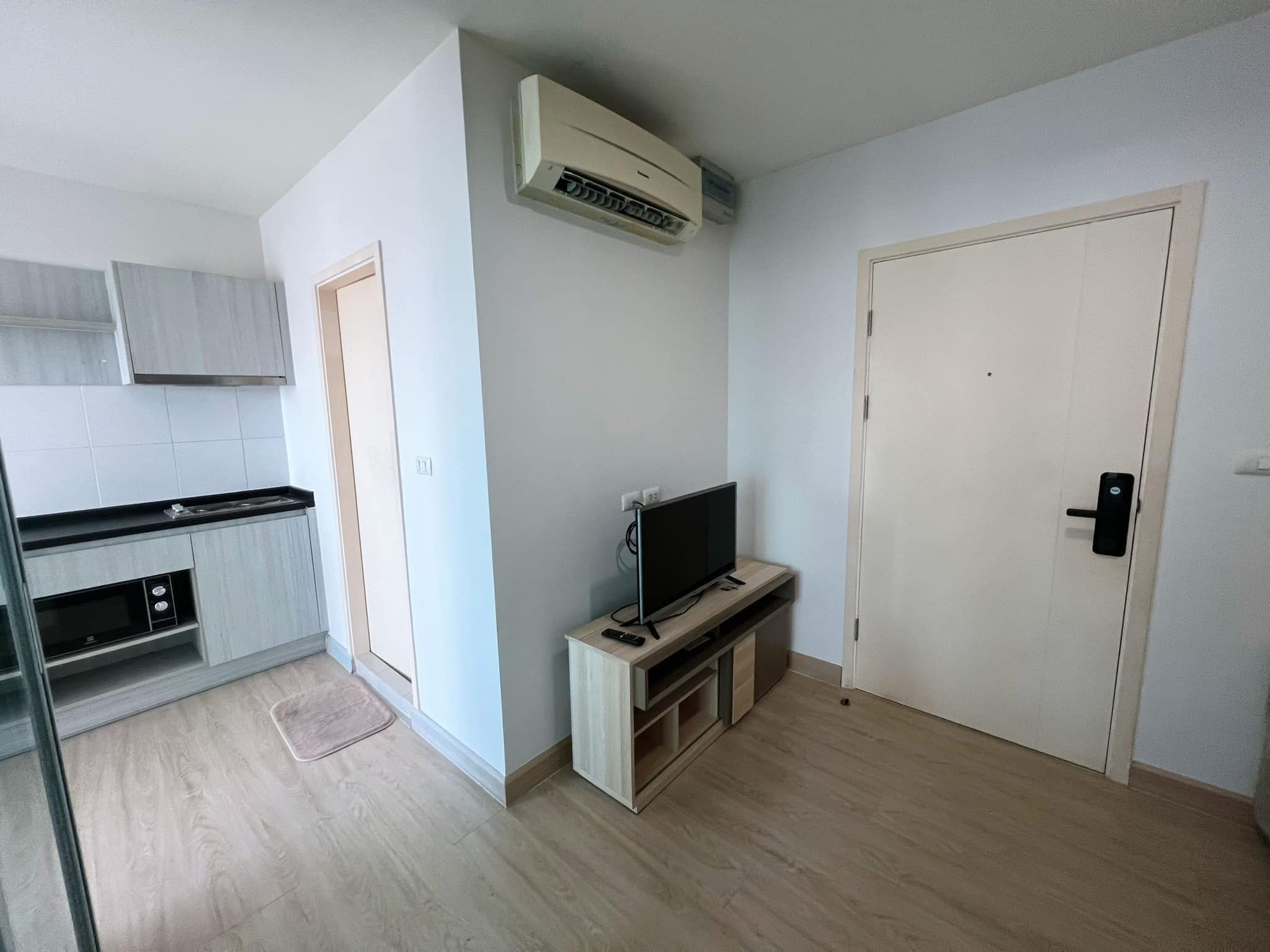 ปล่อยเช่า Aspire Ngamwongwan (แอสปาย งามวงศ์วาน) - โซนพื้นที่ The Mall งามวงศ์วาน 1ห้องนอน 1ห้องน้ำ - ขนาดห้อง 28 ตรม. ชั้น 20 ตึก N - ให้เช่า 9,000 ต่อเดือน