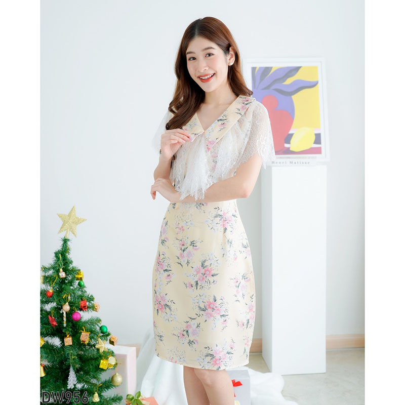 kudapy เดรสสั้นสีเหลือง/สีชมพู/สีฟ้า ลายดอกคลุมอก