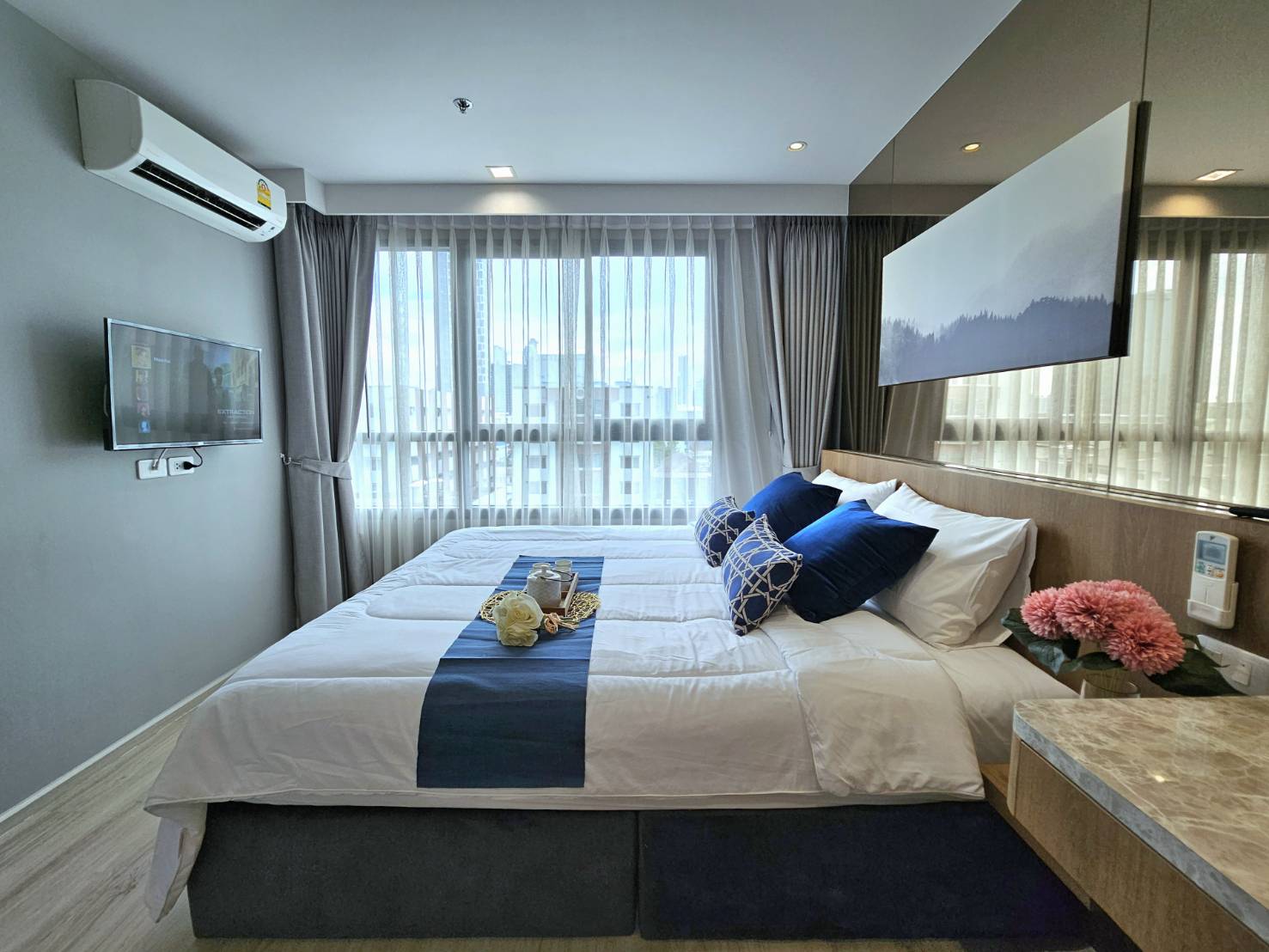 ให้เช่าห้องน่าอยู่ตกแต่งครบมีเครื่องซักผ้า BTS บางจาก สอบถามแอด Line ID : Smile-easy ที่ IDEO Sukhumvit 93