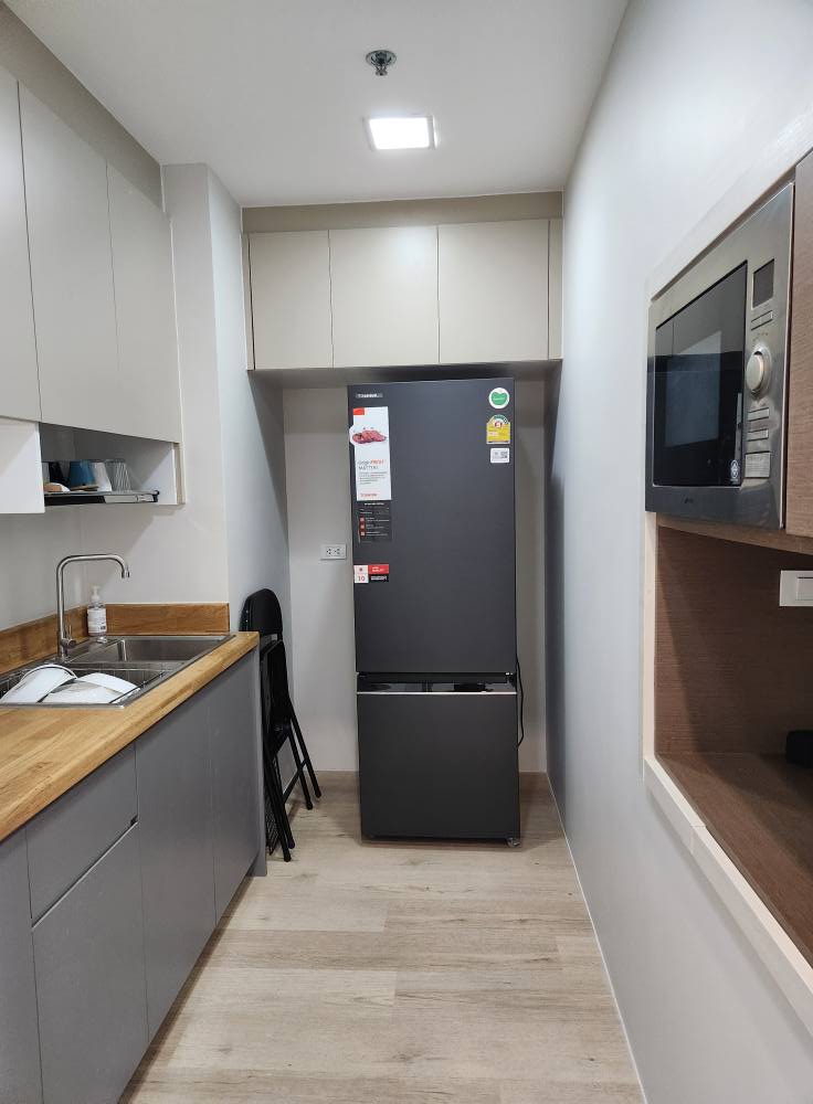 ให้เช่าคอนโด The Room Sathorn - Taksin (เดอะ รูม สาทร - ตากสิน) 2ห้องนอน / 2ห้องน้ำ ขนาด 68 ตรม. ชั้น 7 ค่าเช่า 28,000 ต่อเดือน รถไฟฟ้า BTS โพธิ์นิมิต