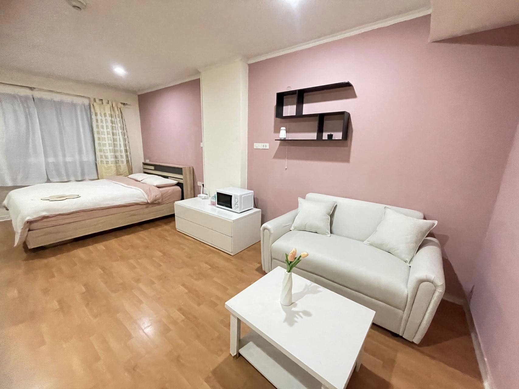 ปล่อยเช่าคอนโด Lumpini Ville Cultural Center (ลุมพินี วิลล์ ศูนย์วัฒนธรรม) - Studio 1ห้องน้ำ 1ห้องครัว - ใกล้ MRT ห้วยขวาง - ขนาดห้อง 30 ตรม. ชั้น 5 ตึก D1