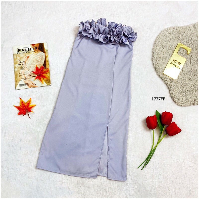 kudapy เดรสปาดไหล่ ระบายรอบน่ารัก แอบเซ็กซี่ งานมีซิปซ่อนหลัง ตีเกล็ดหน้าหลัง เอวไม่สม็อค ทรงเข้ารูป