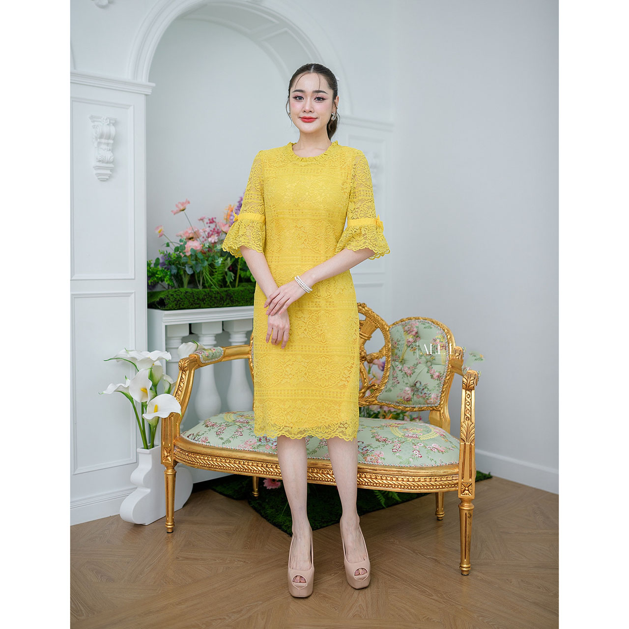 kudapy เดรสสั้นสีชมพูโอรส/สีเขียว/สีเหลือง ลูกไม้ตัวสวย ผ้านิ่ม รุ่นนี้ดีไซน์สวยหวานมากค่ะ ทรงใส่ง่าย ช่วงปลายแขนระบายรอบแขนแต่งโบว์