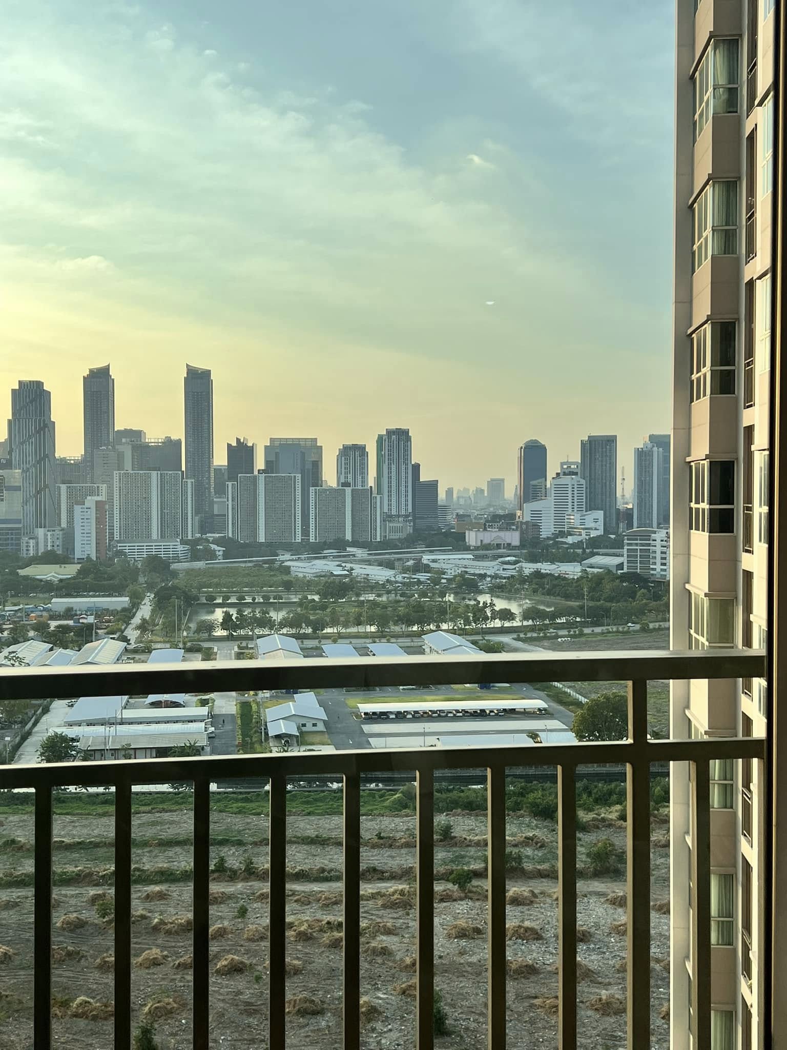 ให้เช่าห้องแบบ 1ห้องนอน 1ห้องน้ำ 1ครัวแยก โซนพื้นที่ MRT พระราม 9 คอนโด Supalai Veranda Rama 9 (ศุภาลัย เวอเรนด้า พระราม 9) ขนาดห้อง 37 ตรม. ชั้น 21 ตึก B