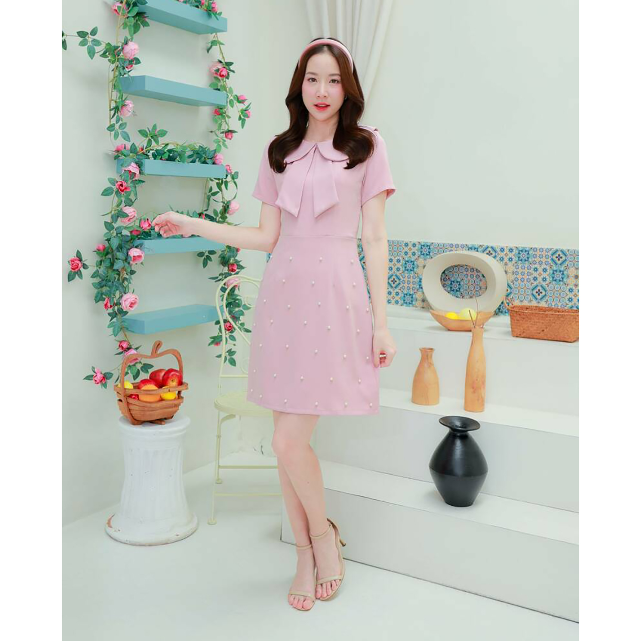 kudapy เดรสสั้น คอกลมกระโปรงแต่งมุก