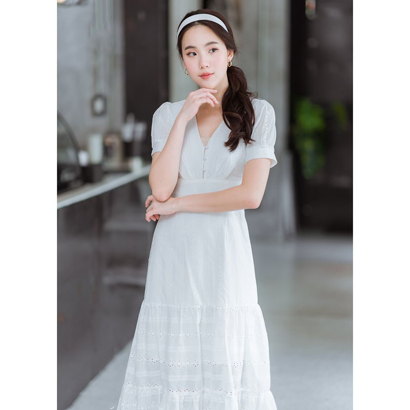 kudapy เดรสยาวคอวีแขนสั้นสีชมพู,สีเทา คอวีลายดอกจุดแต่งประโปรงชั้นลาย