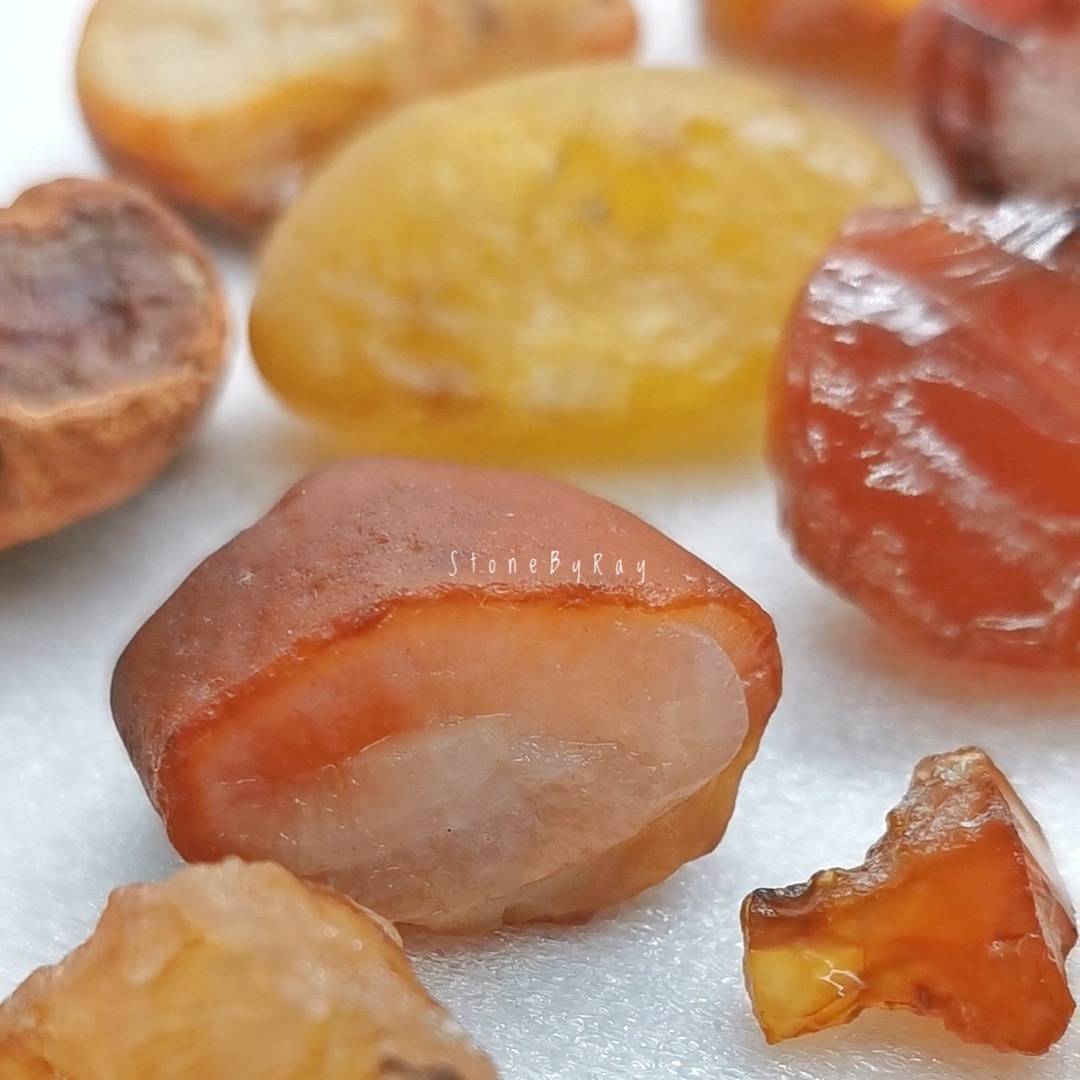 หินคาร์เนเลี่ยนก้อนธรรมชาติCarnelian