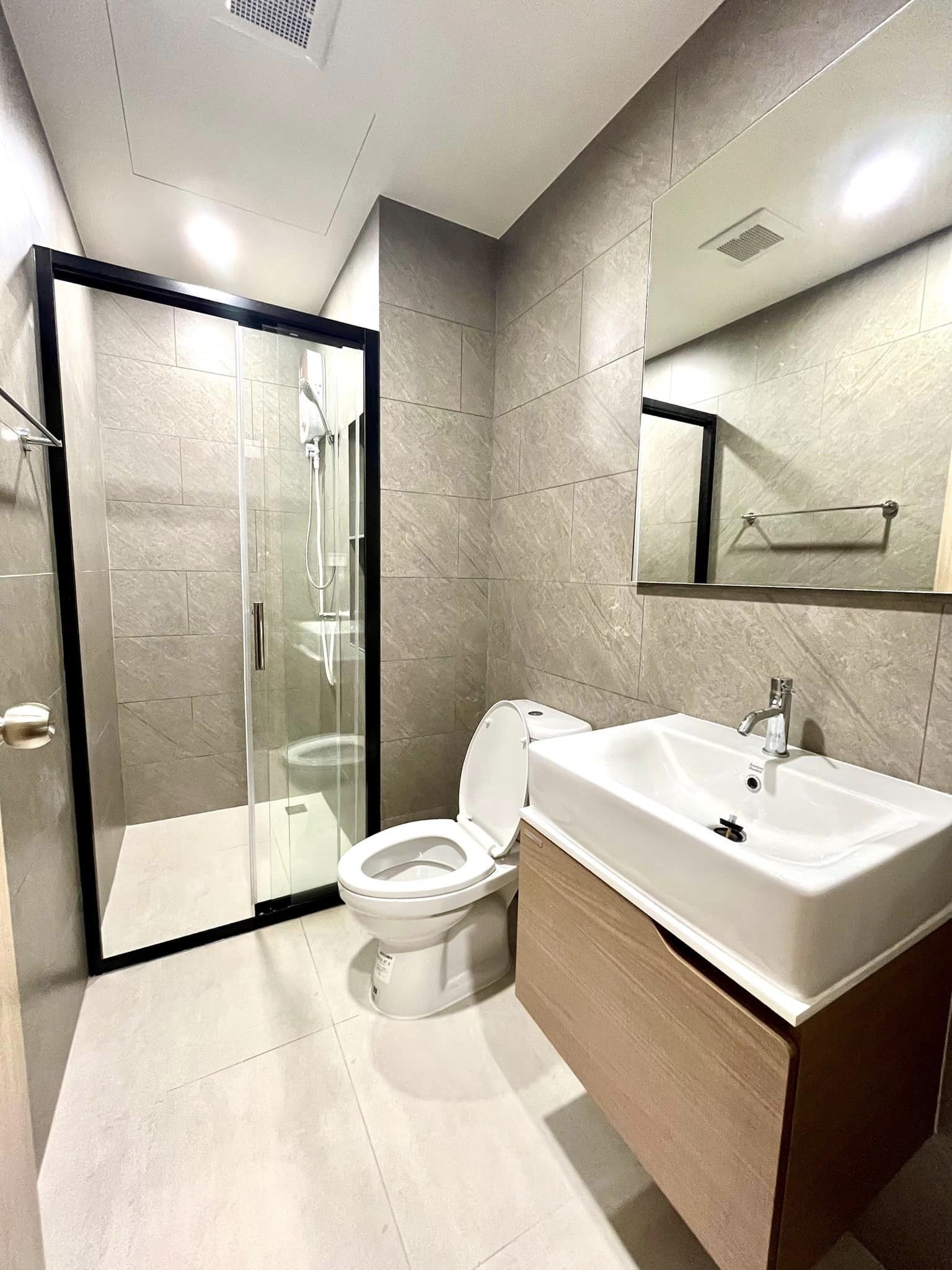 ปล่อยเช่าคอนโด The Livin Phetkasem (เดอะ ลีฟวิ่น เพชรเกษม) - 1ห้องนอน 1ห้องครัว 1ห้องน้ำ 1ห้องนั่งเล่น - ใกล้ MRT ภาษีเจริญ/ซีคอน บางแค - ขนาดห้อง 28.53 ตรม. ชั้น 12 ตึก B