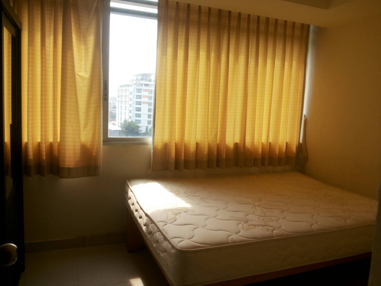 ให้เช่าคอนโด The Kris Ratchada 17 (เดอะ คริส รัชดา 17) 3ห้องนอน 2ห้องน้ำ