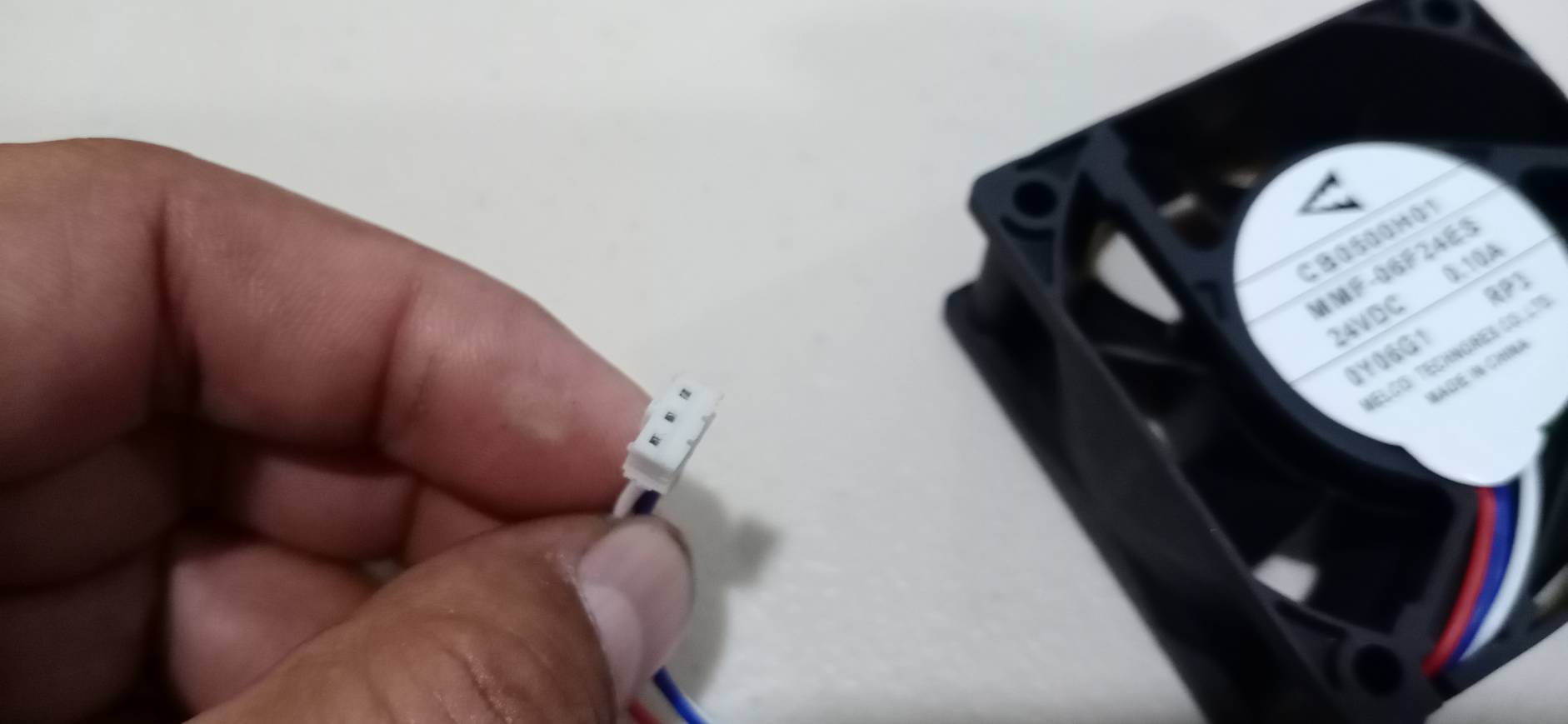 MELCO CB0500H01 MMF-06F24ES Male jack พัดลมสำหรับ Servo drive Mitsubishi