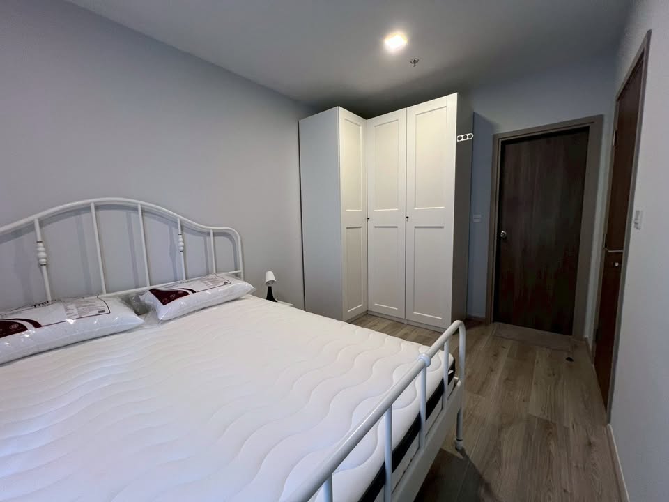 ให้เช่าคอนโด METRIS Ladprao (เมทริส ลาดพร้าว) โซน รถไฟฟ้า MRT พหลโยธิน / BTS ห้าแยกลาดพร้าว ห้องแบบ 1ห้องนอน / 1ห้องน้ำ / โซนครัวปิด ขนาดห้อง 31 ตรม. ชั้น 22