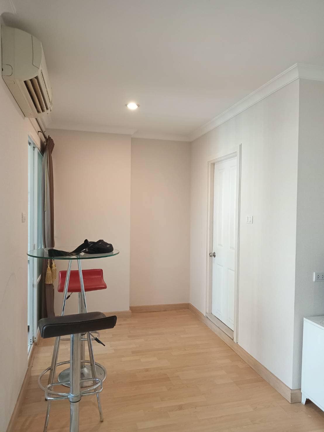 ปล่อยเช่าคอนโด Lumpini Place Rama 9-Ratchada (ลุมพินี เพลส พระราม 9-รัชดา) - 1ห้องนอน 1ห้องน้ำ 1ห้องนั่งเล่น 1ห้องครัว - ใกล้ MRT พระราม 9 - ขนาดห้อง 35 ตรม. ชั้น 23 ตึก A