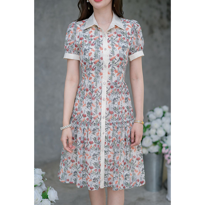 kudapy เดรสสั้นสีโทนครีม/สีโทนดำเทา คอปกกระดุมหน้า ผ้าชีฟองลายดอกสวยเก๋ ชุดเปิดกระดุมด้านหน้า ใช้ซับในอย่างดี