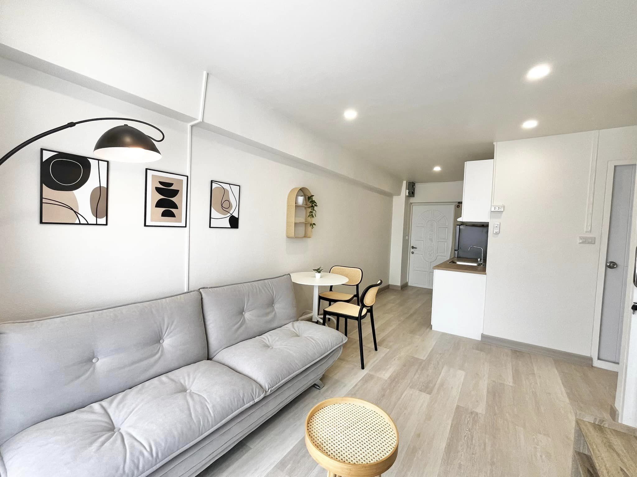 ปล่อยเช่าคอนโด Thonglor Tower (ทองหล่อ ทาวเวอร์) - 2ห้องนอน 1ห้องน้ำ 1ห้องนั่งเล่น - ใกล้ BTS ทองหล่อ - ขนาดห้อง 49 ตรม. ชั้น 13 ตึก A