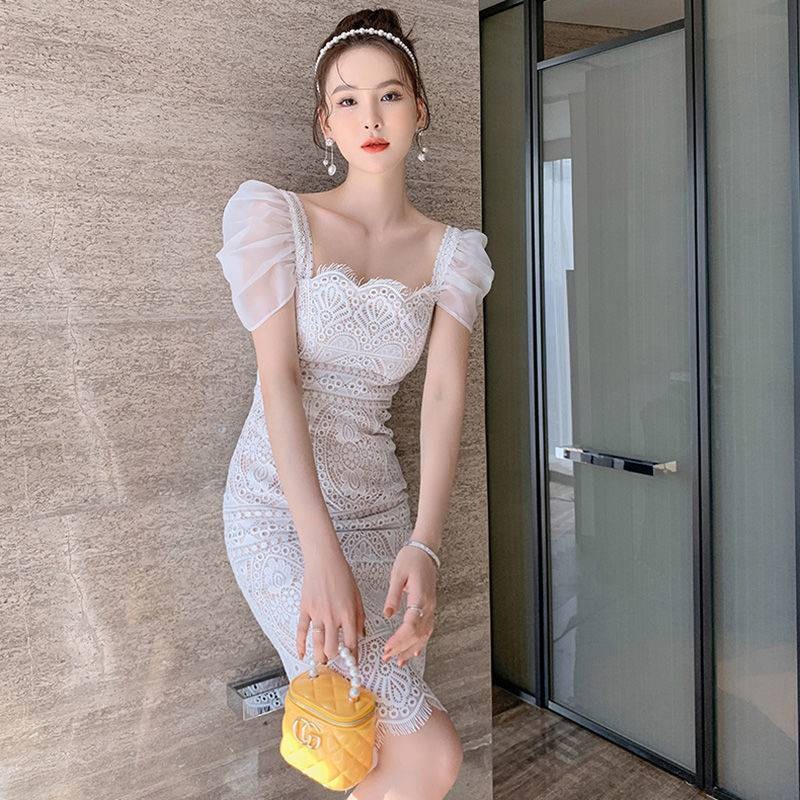 kudapy เดรสสั้นสีขาว ออกงาน ชุดไปงานแต่ง เดรสลูกไม้ ทรงเข้ารูป แนวเรียบหรู สวย ดูดี