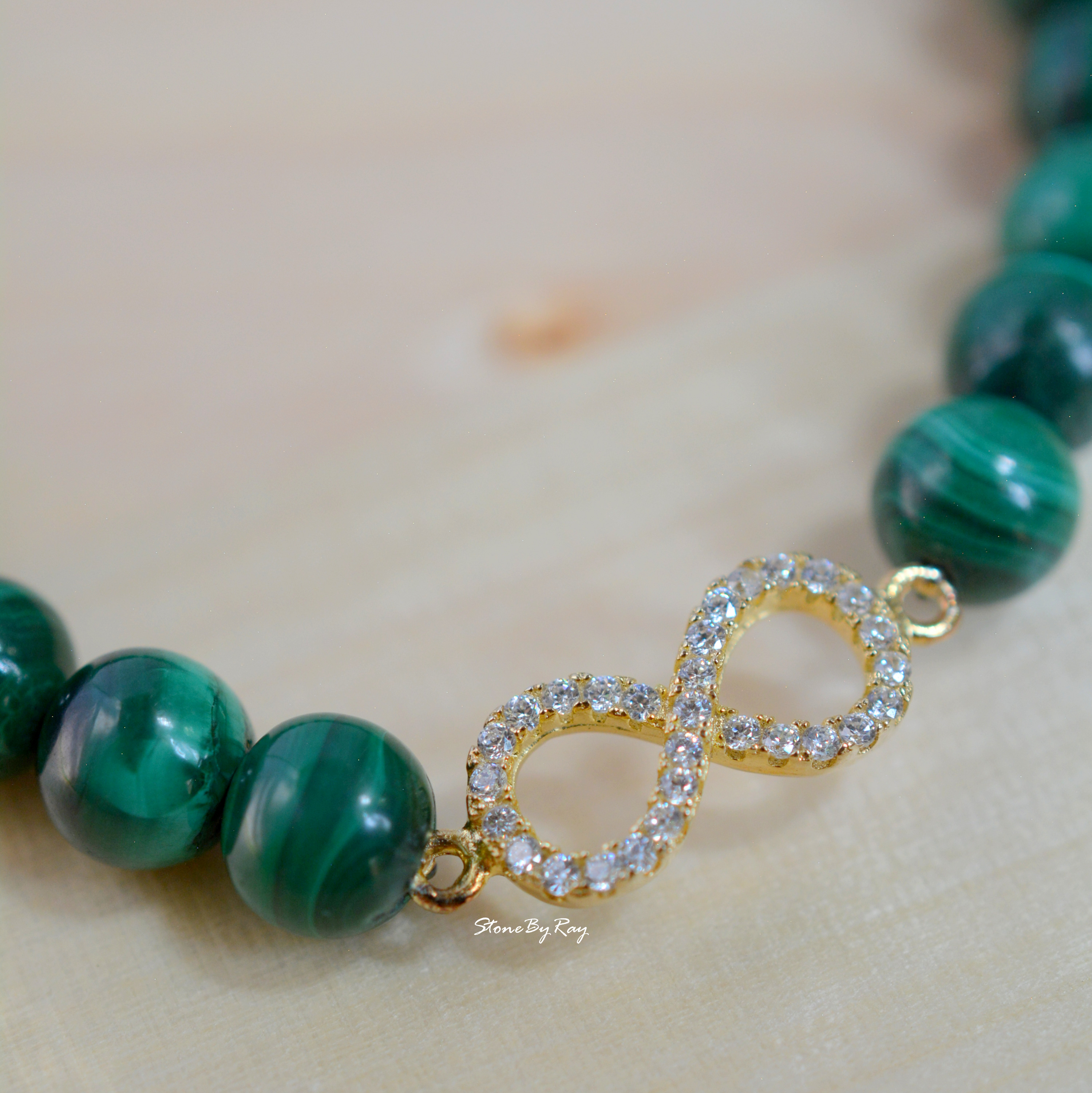 สร้อยข้อมือหินมาลาไคต์ (Malachite)