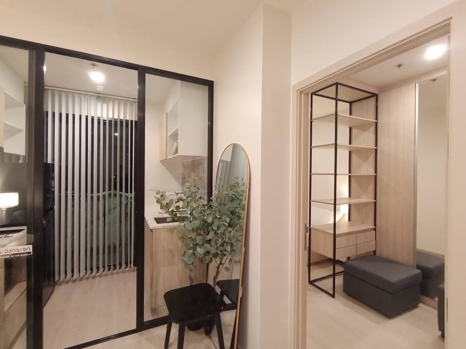 ให้เช่าคอนโด Nue Noble Ratchada-Lat Phrao (นิว โนเบิล รัชดา-ลาดพร้าว) โซน รถไฟฟ้า MRT ลาดพร้าว ห้องแบบ 1ห้องนอน / 1ห้องน้ำ ขนาดห้อง 31 ตรม. ชั้น 8