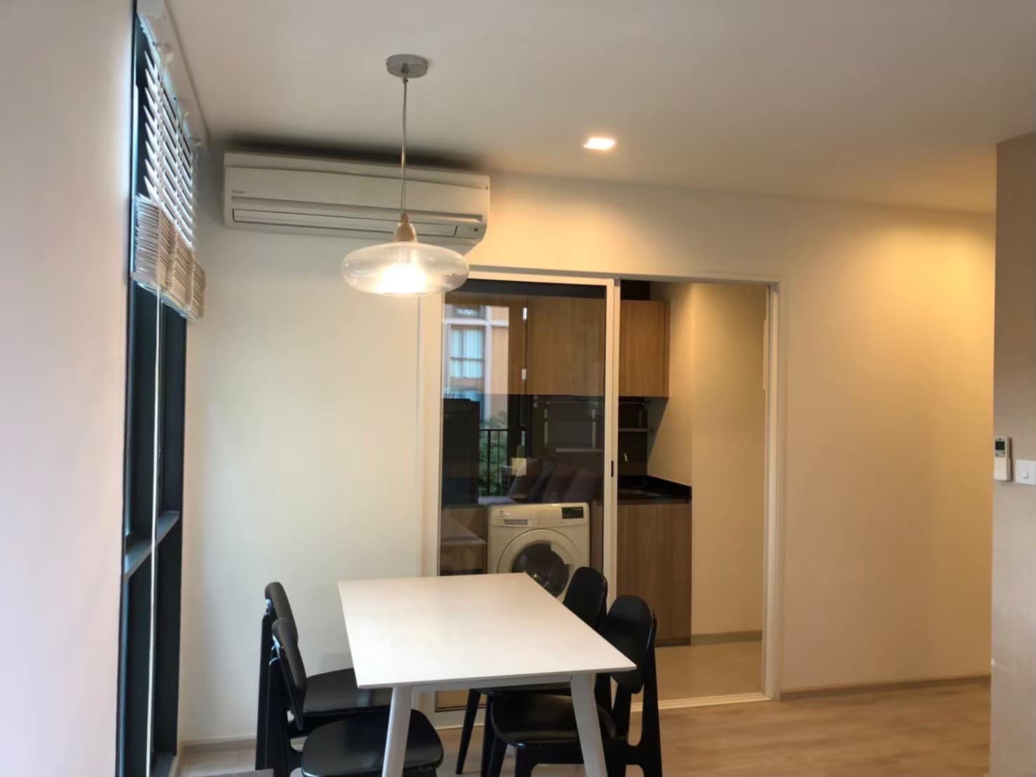 ปล่อยเช่าคอนโด Chambers chaan (แชมเบอร์ส ชาน) ลาดพร้าว-วังหิน - 2ห้องนอน 2ห้องน้ำ 1ห้องนั่งเล่น - ใกล้ โลตัส วังหิน/เดอะแจ๊ส วังหิน - ขนาดห้อง 57 ตรม. ชั้น 3