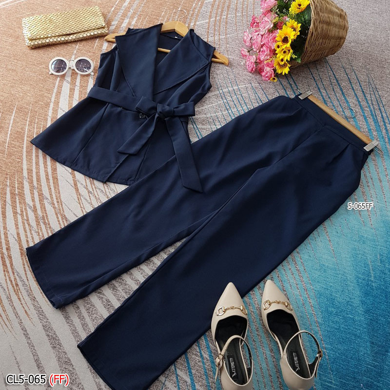 kudapy เสื้อ+กางเกงขายาว เสื้อคอปกสูทสีเทา สีเหลือง ผ่าติดกระดุม 2 เม็ด แกะออกได้ + กางเกงขายาว เอวสม็อคหลัง ตีเกล็ดด้านหน้าทรงสวย