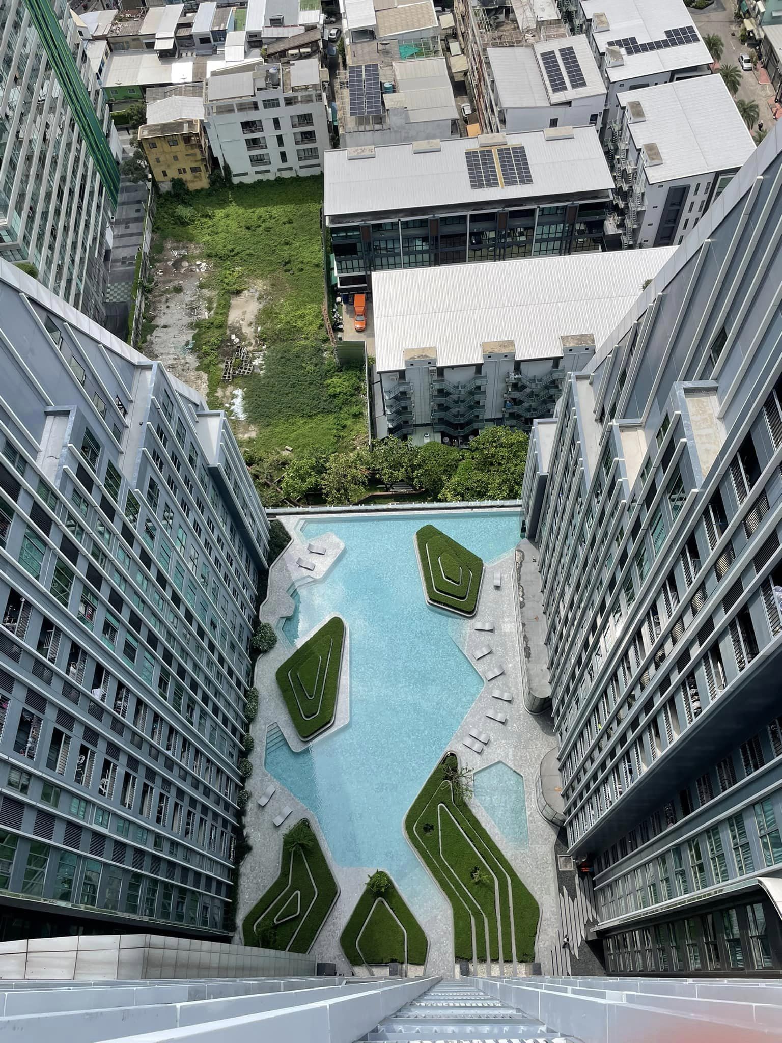 ให้เช่าคอนโด IDEO Q Chula - Samyan (ไอดีโอ คิว จุฬา - สามย่าน) ตกแต่งเฟอร์ครบห้องสวยมาก วิวสระโล่ง ชั้นสูง ใกล้ MRT สามย่าน