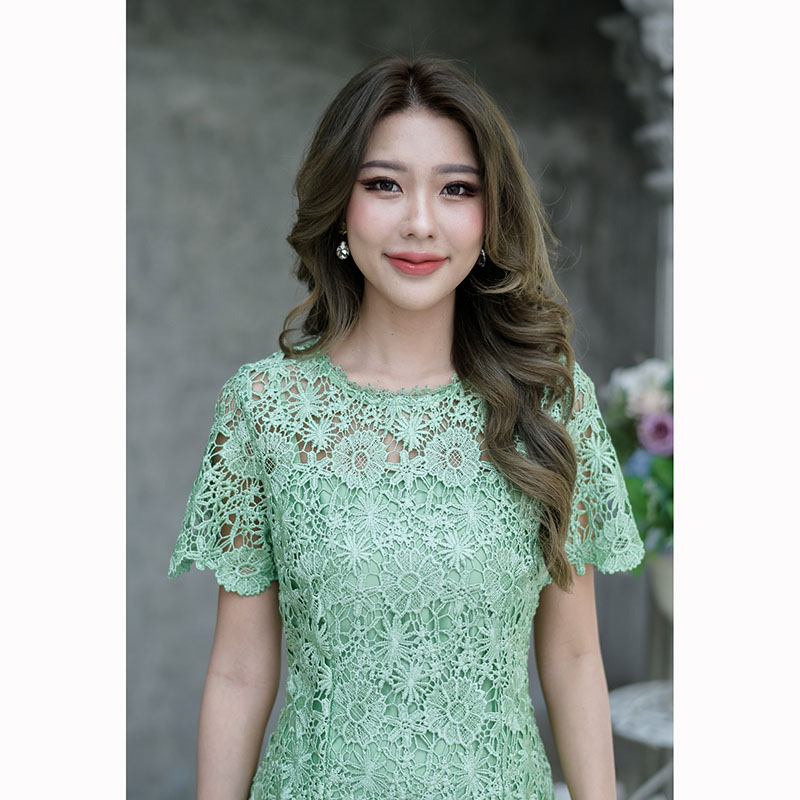 kudapy เดรสสั้นสีชมพูกะปิ/เขียว ลูกไม้ถักทรงแขนสั้น ทรงยอดนิยมของทางร้านค่ะ สวยเรียบใส่ง่าย