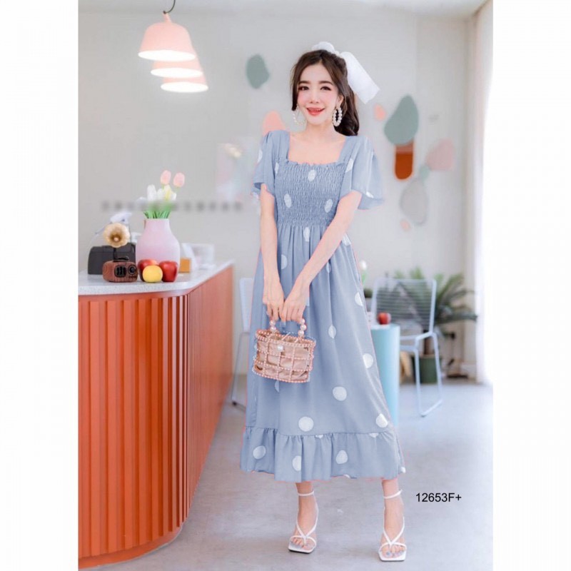 kudapy เดรสยาวสีกรมท่า ดำ ฟ้า เขียว เหลือง แดง คอเหลี่ยมแขนระบาย ผ้าไหมอิตาลี่ลายจุดใหญ่ อกแต่งสม็อค ชายเดรสแต่งระบาย