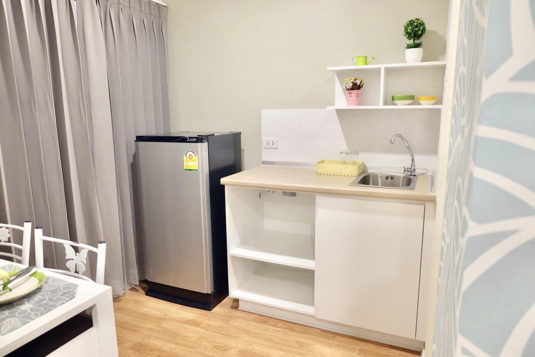 ให้เช่าคอนโด Lumpini Ville Sukhumvit 76 - Bearing Station (ลุมพินี วิลล์ สุขุมวิท 76-แบริ่ง สเตชั่น) - ตกแต่งเฟอร์ครบ - การเดินทาง: สถานนีรถไฟฟ้า BTS แบริ่ง 1.4 กิโล และ BTS สำโรง