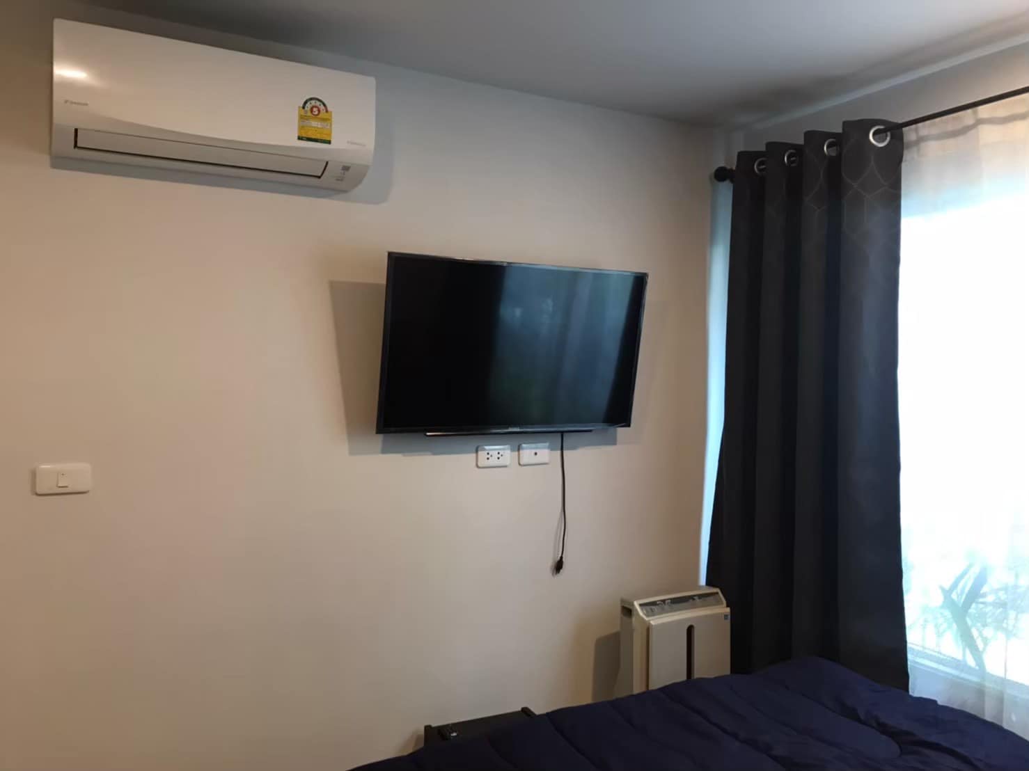 ปล่อยเช่าคอนโด Elio Del Moss Phaholyothin 34 (เอลลิโอ เดล มอสส์ พหลโยธิน 34) - ใกล้ BTS เสนานิคม - 1ห้องนอน 1ห้องน้ำ 1ห้องนั่งเล่น 1ห้องทำงาน - ขนาดห้อง 35 ตรม. ชั้น 1 ตึก B ติดสระว่ายน้ำ