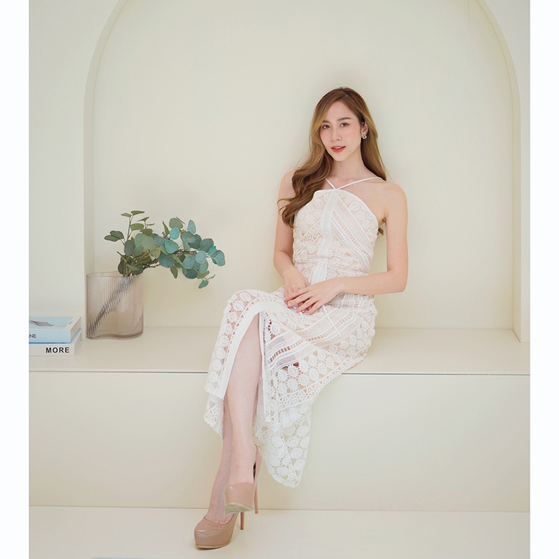 kudapy เดรสยาวสีขาว/สีม่วง สายเดี่ยวมีกระดุมตรงกลาง