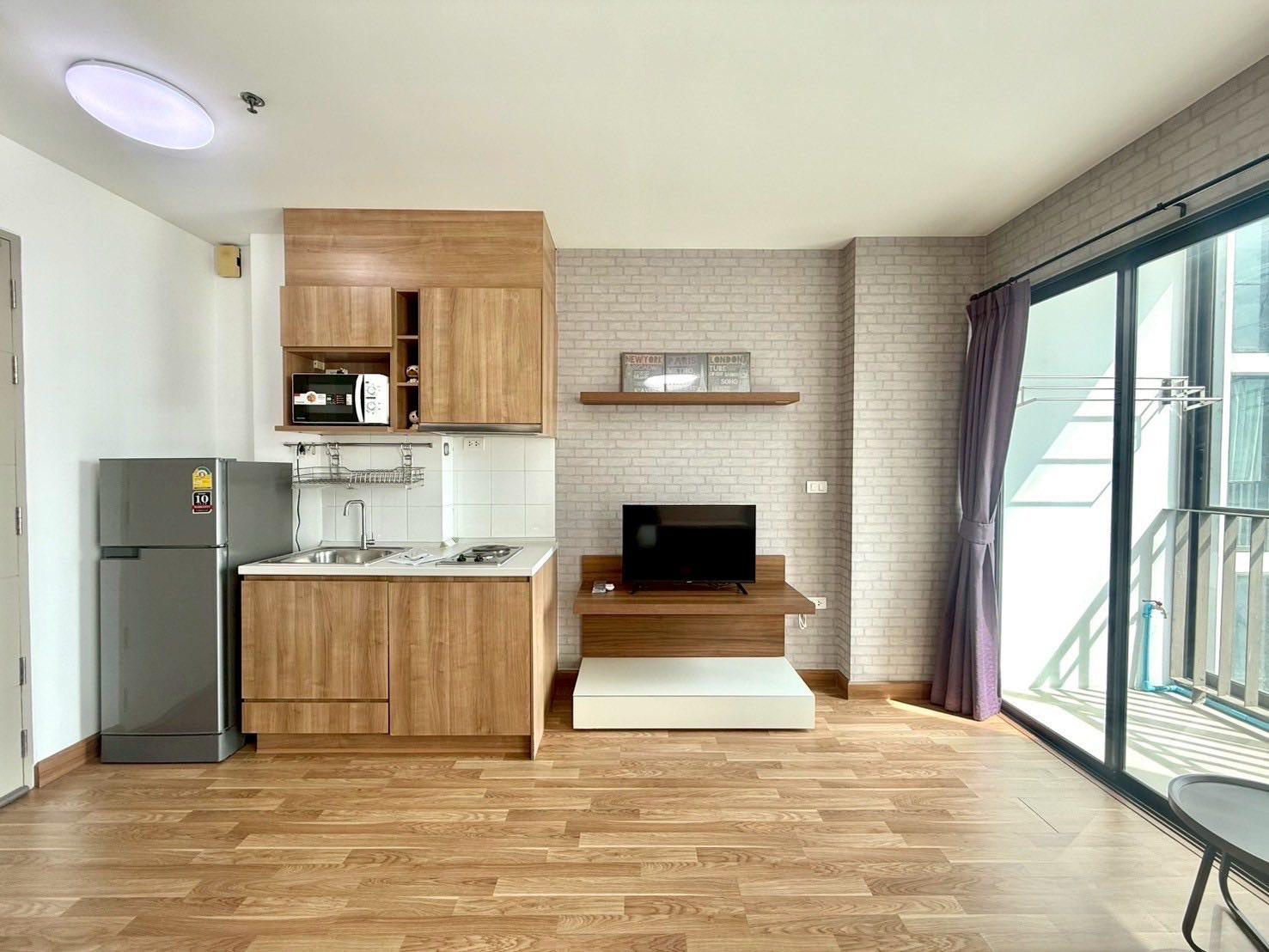 ชื่อโครงการ IDEO Mix Sukhumvit 103 (ไอดีโอ มิกซ์ สุขุมวิท 103) ให้เช่า Studio 1น้ำ ขนาด 23 ตรม ชั้น 12A ราคา 11,000